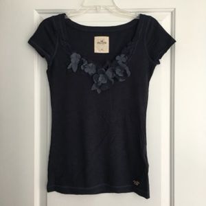 Hollister Women’s Tee NWOT